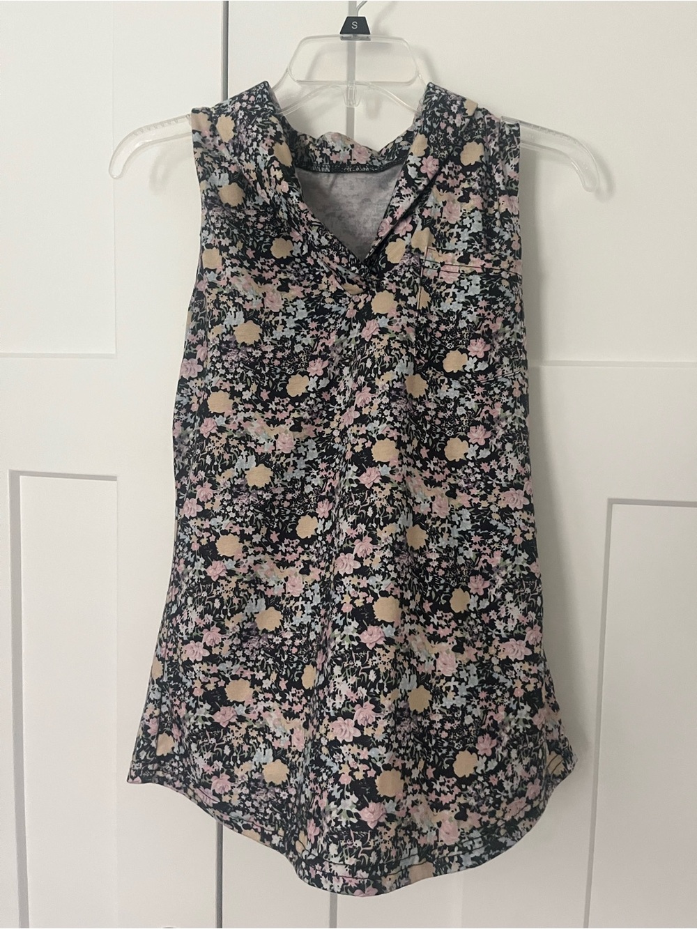 Sleeveless Floral V-Neck Camisole - Black with Pink & Cream